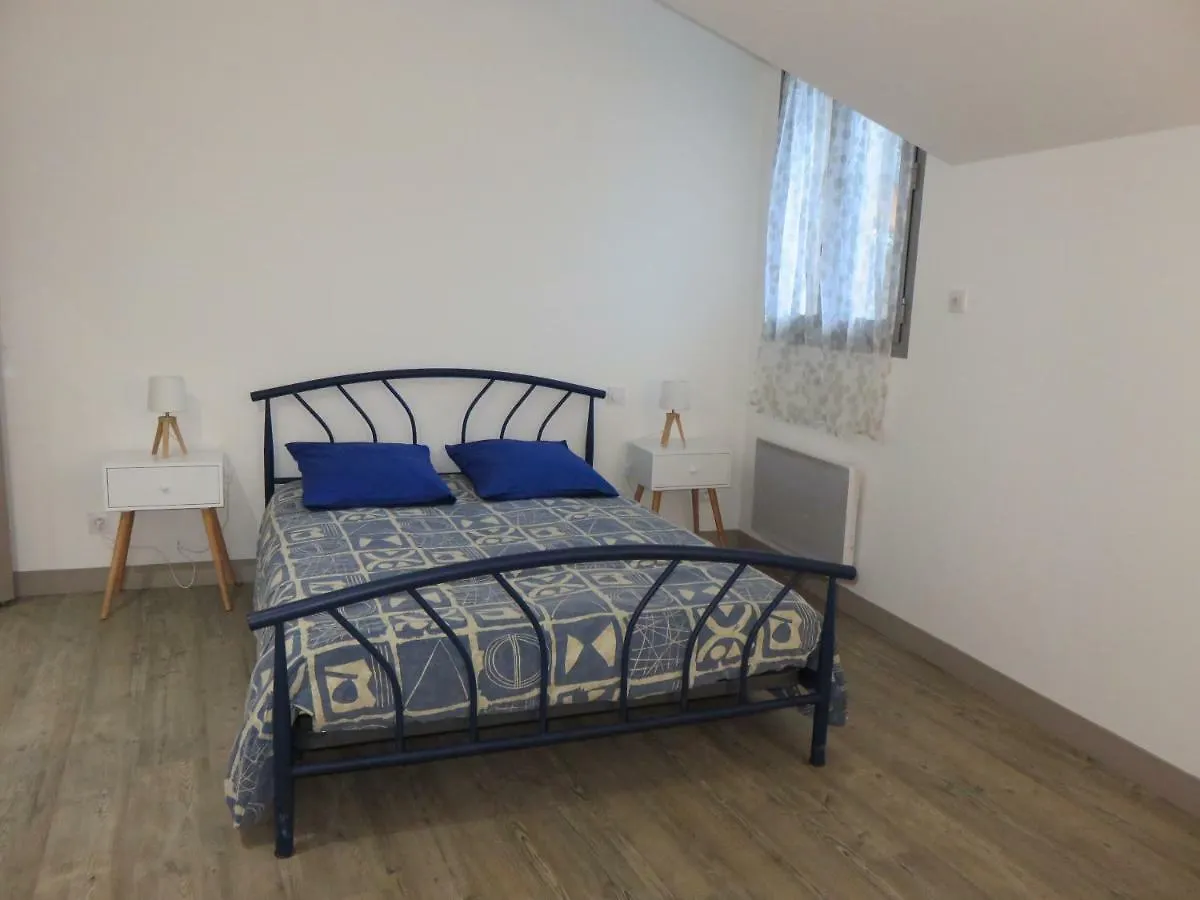 Holiday home Gites Dans Une Maison D'Hotes 